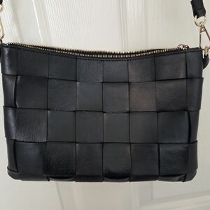 Chic Black Woven Crossbody Bag